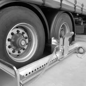 accesorios-de-muelle-de-carga-retenedor-de-camiones-errece-loading-systems-2